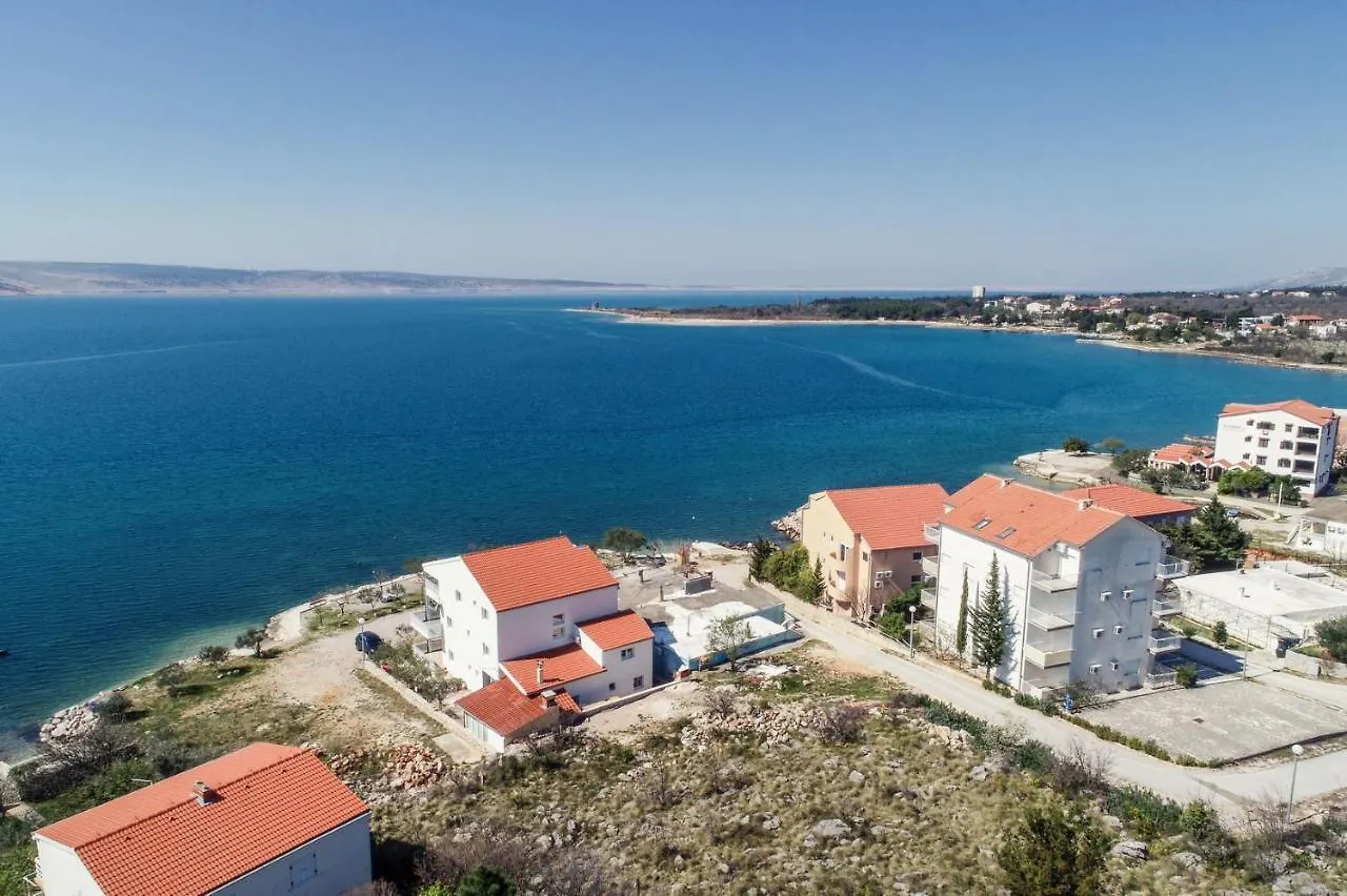 Apartments Martom Seline