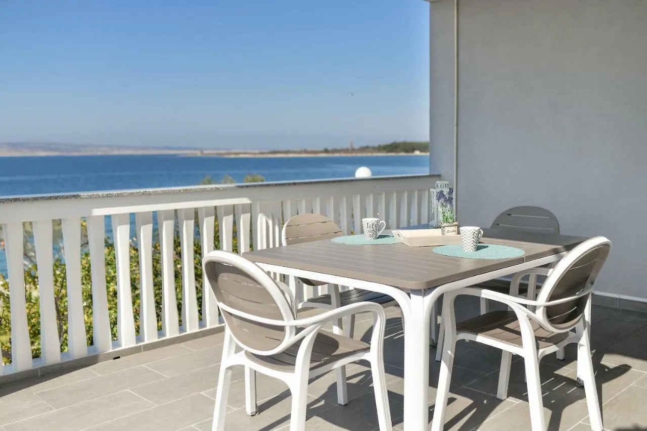 Apartments Martom Seline