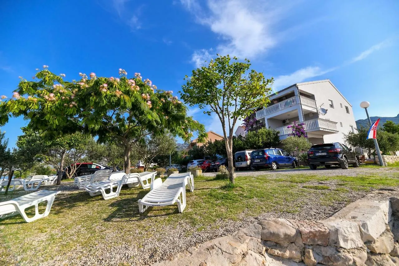 Apartments Martom Seline