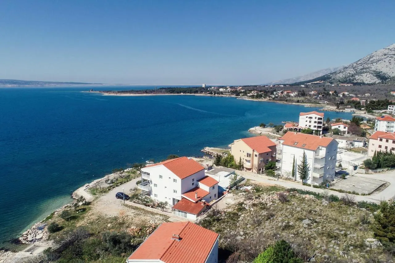 Apartments Martom Seline